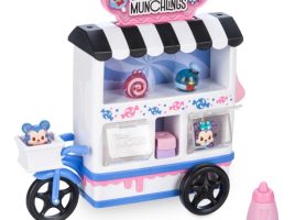 Disney Munchlings Candy Cart Play Set here now