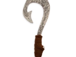Maui Light-Up and Sound Fish Hook – Moana 2 has hit the shelves for purchase