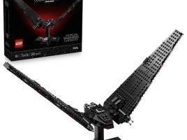 LEGO® Kylo Ren’s Command Shuttle 75406 – Star Wars The Force Awakens is available online