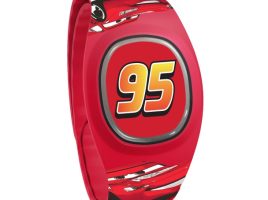 Lightning McQueen MagicBand+ – Cars can now be purchased online