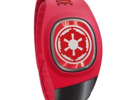 The Dark Side MagicBand+ – Star Wars now available online