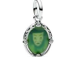 Magic Mirror Charm by Pandora – Snow White and the Seven Dwarfs is now available