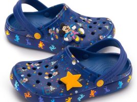 Mickey Mouse Clogs for Kids by Crocs – Disneyland 70th Anniversary is available online Mickey Mouse Clogs for Kids by Crocs – Disneyland 70th Anniversary is available online