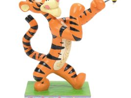 Tigger ”Bee Boxing” Figure by Jim Shore – Winnie the Pooh is now available