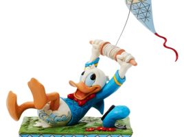 Donald Duck ”A Flying Duck” Figure by Jim Shore has hit the shelves