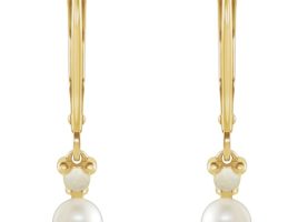 Disney’s Fairy Tale Weddings Pearl Earrings has hit the shelves for purchase