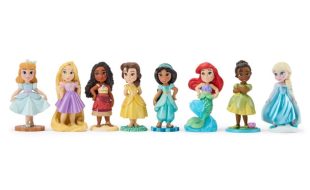 Disney Once Upon a Story Figure Set has hit the shelves for purchase