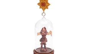 Pinocchio Legacy Sketchbook Ornament – 85th Anniversary – Limited Release is now available for purchase