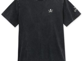 Pirates of the Caribbean ”Dead Men Tell No Tales” T-Shirt for Men – Exclusive has hit the shelves