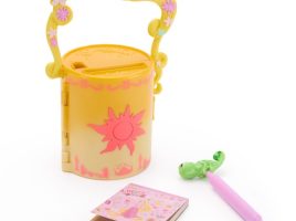 Tangled Light-Up Lantern and Stationery Set is available online