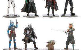 Star Wars The Mandalorian Figure Set – Toys for Tots Donation Item is now available