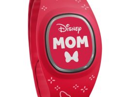 Minnie Mouse ”Disney Mom” MagicBand+ now available online