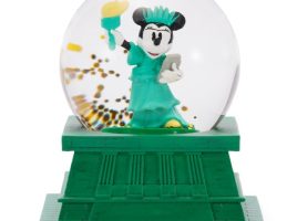 Minnie Mouse as Lady Liberty Mini Snowglobe – New York – Exclusive has hit the shelves for purchase