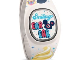 Mickey Mouse and Friends ”Smiling Ear to Ear” MagicBand+ was released today