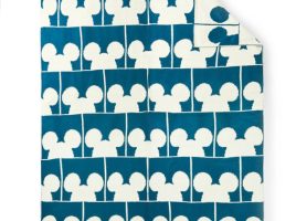 Mickey Mouse Icon Throw Blanket – Blue/White – Buy Now