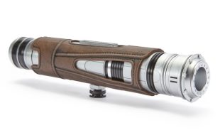 Devon Izara Legacy LIGHTSABER Hilt – Limited Edition – Star Wars released today