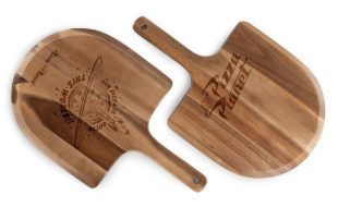 Pizza Planet Pizza Serving Board Paddle Set by Picnic Time – Toy Story – Buy Now