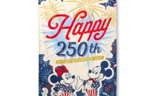 Mickey and Minnie Mouse Americana Beach Towel now available
