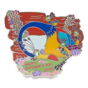 Kevin and Chicks Mother's Day 2026 Pin - Up - Limited Release