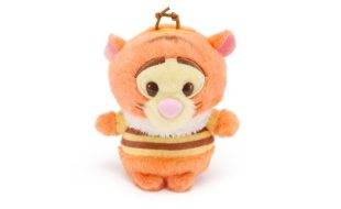 Tigger as Bee Urupocha-Chan Plush – Winnie the Pooh – Mini 4 1/4” – Disney Store Japan now out for purchase