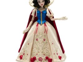 Snow White Limited Edition Doll – 17” – Shanghai Disneyland