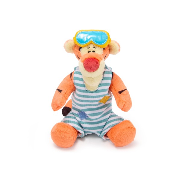 Winnie the Pooh and Pals Picnic Basket by Picnic Time