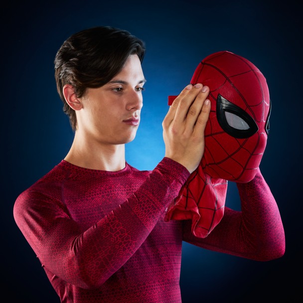Spider-Man Electronic Expressive Mask by Hasbro - Spider-Man Homecoming - Marvel Legends Series