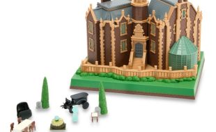 The Haunted Mansion Nano Scene Set by Jada – Walt Disney World
