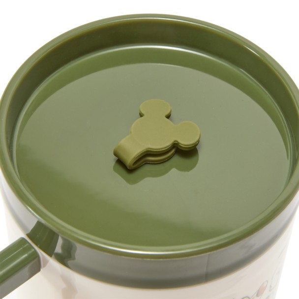 Winnie the Pooh and Pals 33 oz. Travel Cup with Straw