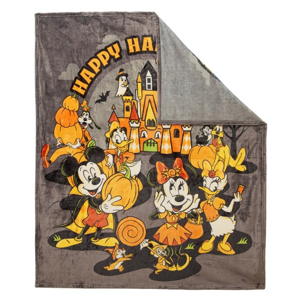 Mickey Mouse and Friends Halloween Fleece Throw