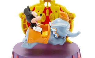 Mickey Mouse on Dumbo the Flying Elephant Mini Figure
