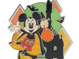 Mickey Mouse Glow-in-the-Dark ”Happy Halloween” Pin