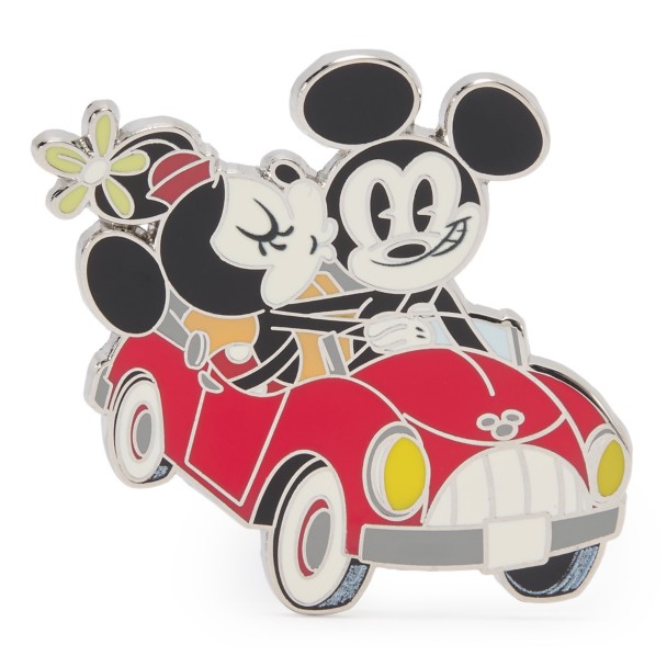 Mickey and Minnie Mouse ''Happily Ever After'' Pin