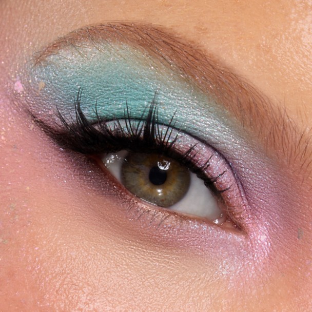 Ariel ''Under the Sea'' Eyeshadow Palette by ColourPop - The Little Mermaid