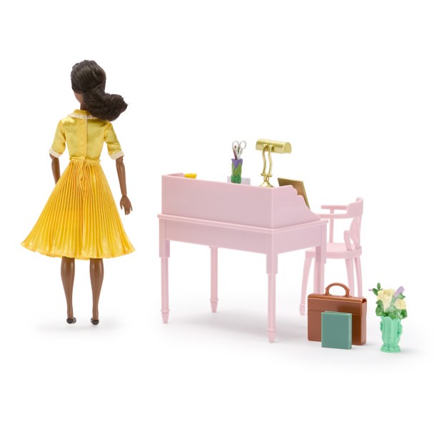 Tiana Classic Doll Playset - The Princess and the Frog