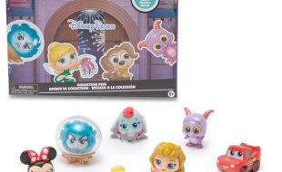 Disney Doorables Disney Parks Collection Peek Figure Set – D23 The Ultimate Disney Fan Event