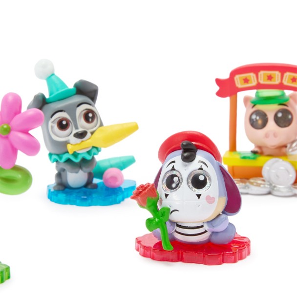 Disney Doorables Ticket to Fun Multi Peek Box