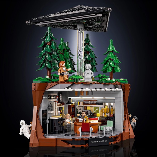 LEGO® Ideas The X-Files The Truth Is Out There 21369
