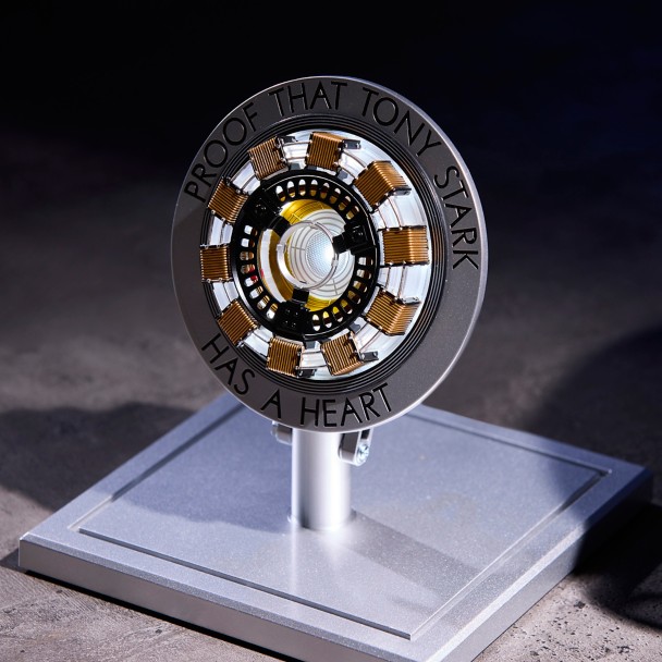 Iron Man Mark I Arc Reactor with Lights - Marvel Vault
