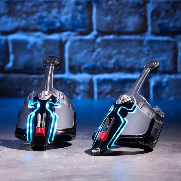 Spider-Man Nanotech Web-Shooters with Light and Sound Effects - Marvel Vault