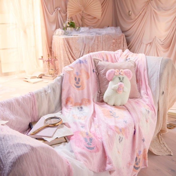 Minnie Mouse Cutie Ghost Plush Pillow