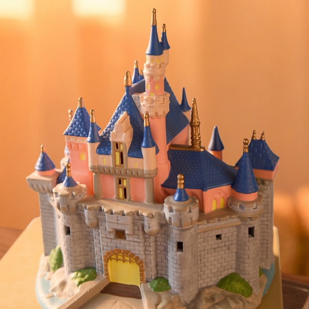 Sleeping Beauty Castle Light Up Figure - Disneyland - Disney Signature Collectibles Small Kingdom - D23 The Ultimate Disney Fan Event