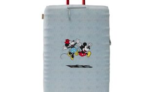 Mickey and Minnie Mouse Suitcase Cover by BÉIS – Large
