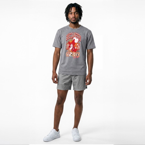 Captain Hook - Tampa Bay Buccaneers T-Shirt for Adults - Gray - Disney  Champion NFL