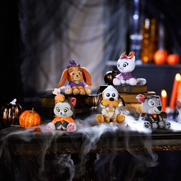 Disney Wishables Shimmer Mystery Plush - Disney Cats and Dogs Halloween Series - 4'' - Limited Release