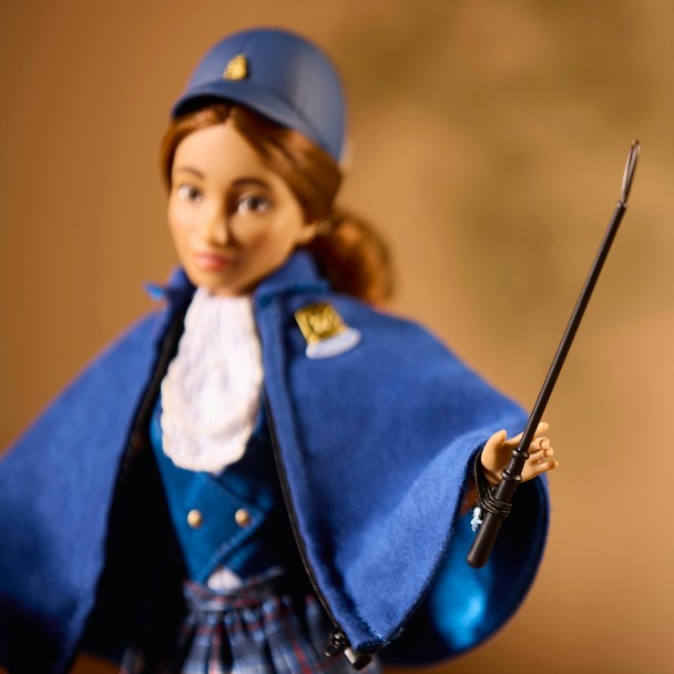 Guest Relations Cast Member Doll - Special Edition 2026 - 11 1/2''