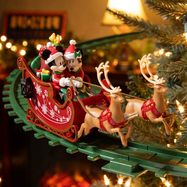Mickey and Minnie Mouse Christmas Tree Train by Lionel